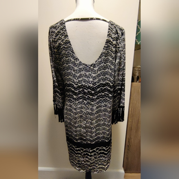 Karen Kane Dress - Picture 5 of 7